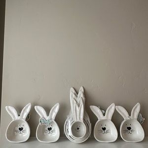 Easter Bunny Ears Ramekins Measuring Cups Bundle Adorable Bunnies Ceramic